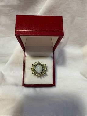 Green Gemstone Floral Cocktail Ring